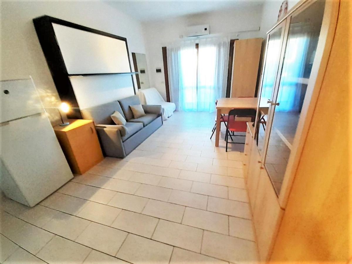 מרינלה Baia De Bahas - Apartments & Resort מראה חיצוני תמונה