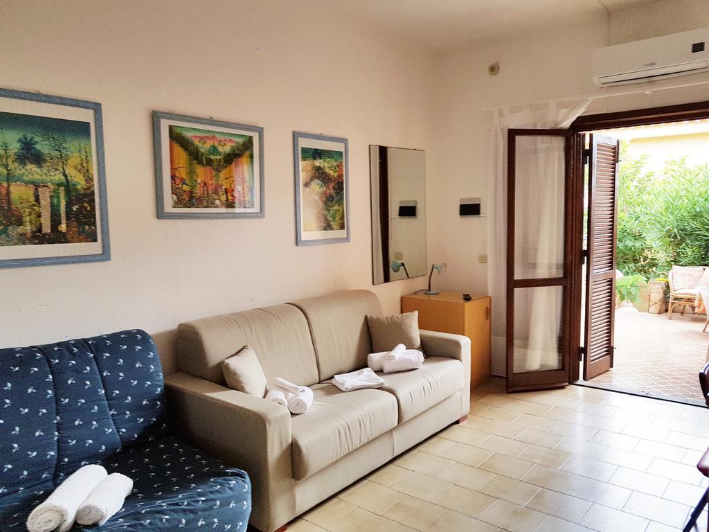 מרינלה Baia De Bahas - Apartments & Resort מראה חיצוני תמונה
